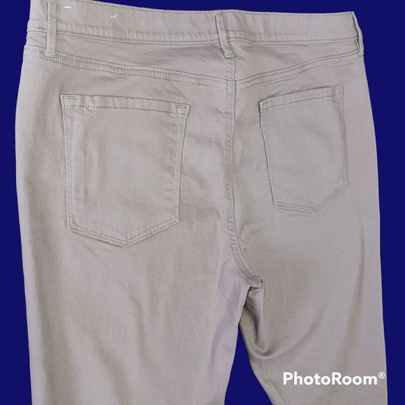 LOFT Taupe Modern Skinny Jeans NWT - Picture 7 of 13